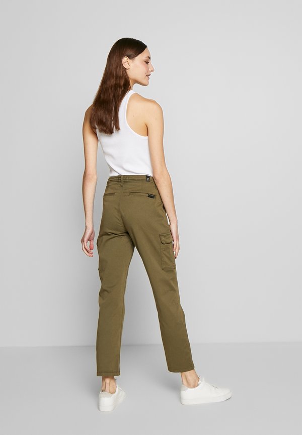 7 for all mankind CARGO