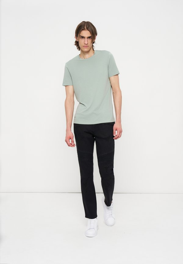 Armani Exchange