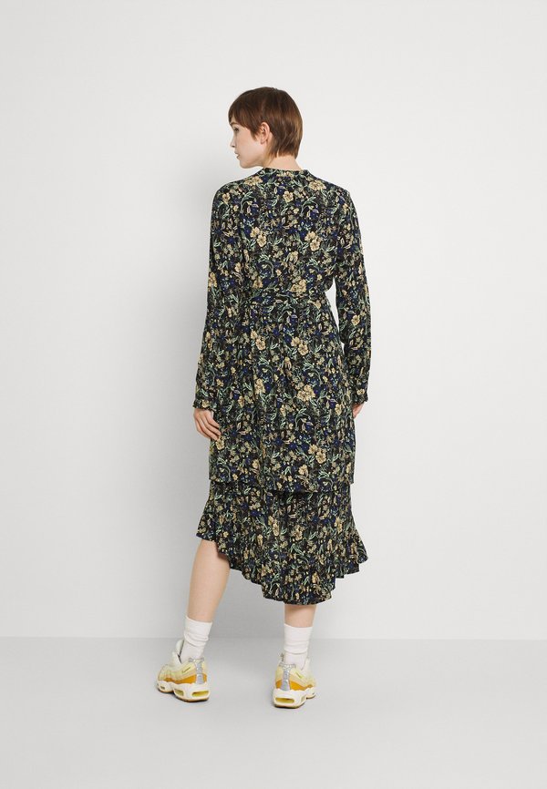 Pieces PCFLOELLE SHIRT DRESS SET