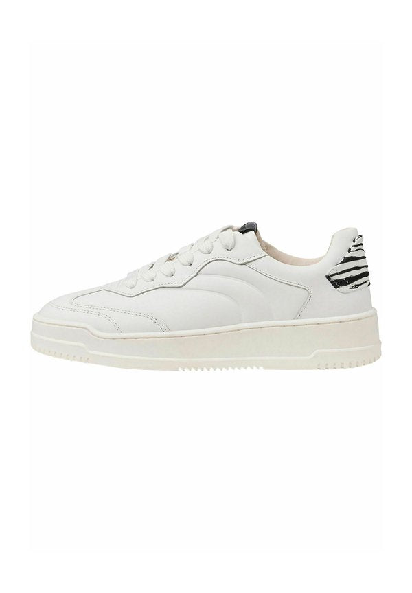 NEWD. SNEAKER