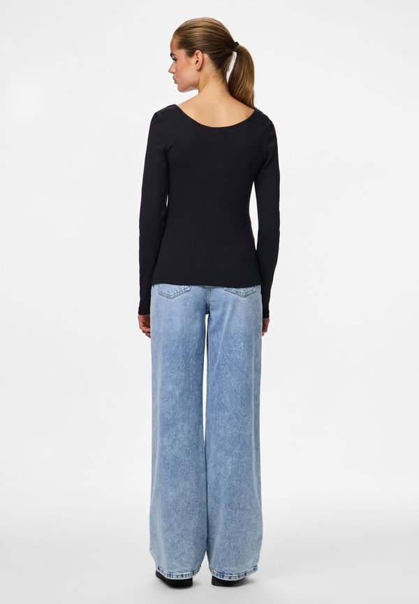 Pieces Long Sleeved PCKITTE