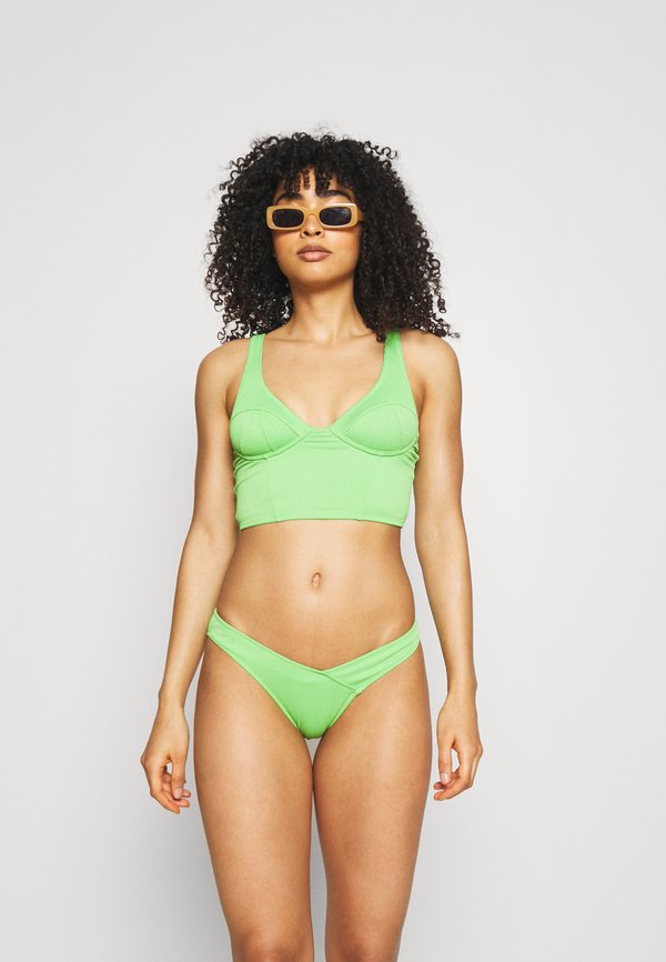 We Are We Wear UNDERWIRE