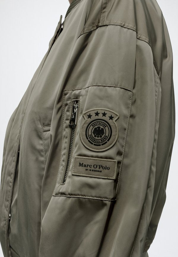 Marc O'Polo MOP X DFB TRAVEL COLLECTION BLOUSON KNITTED DETAILS WELT POCKETS