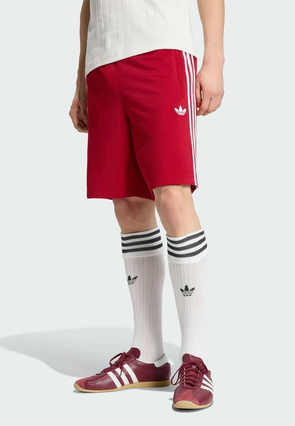 adidas Originals FIREBIRD - Shorts - team victory red/white