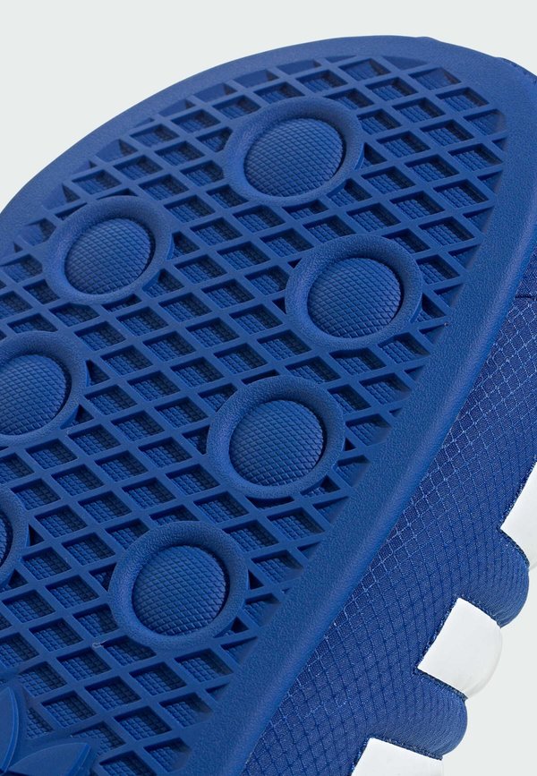 adidas Originals ADILETTE 24