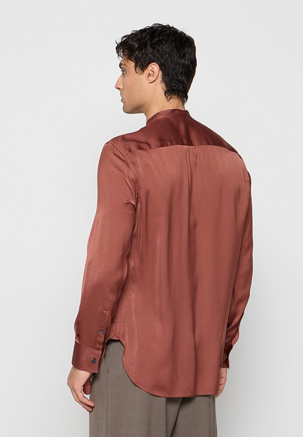 Emporio Armani SLIM FIT