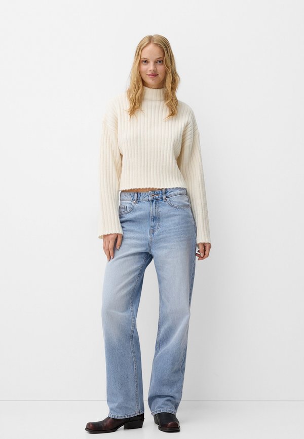 Bershka MOM