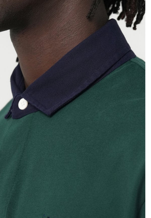 Hackett London
