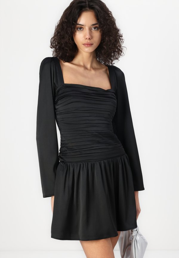 Abercrombie & Fitch The A&F Emerson Drop-Waist Satin Mini Dress