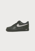 Nike Sportswear AIR FORCE 1 07' TECH ESS - Trainers - newsprint/college grey