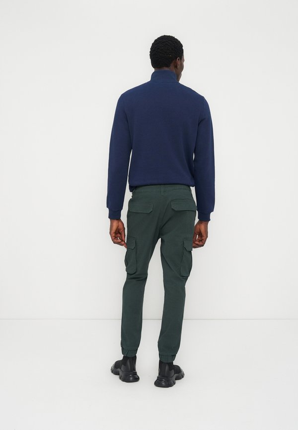 Pier One by Zalando