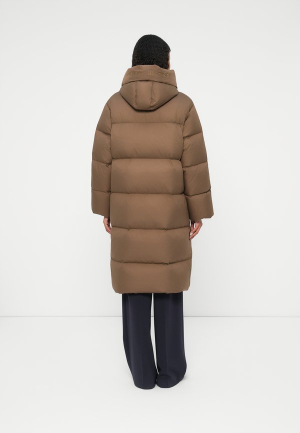 Tommy Hilfiger WATER REPELLENT DOWN LONGLINE WRAP COAT