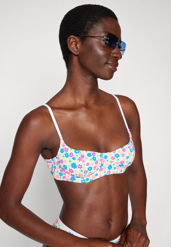Frankies Bikinis COLA TOP