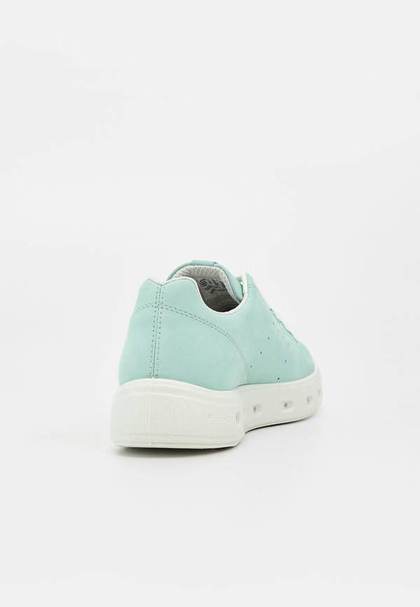 ECCO STREET 720