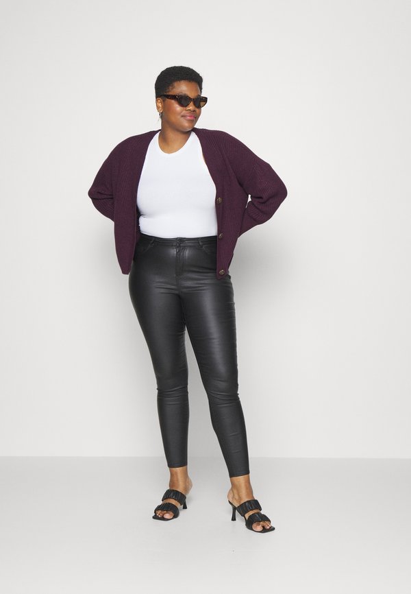 Vero Moda Curve VMCLORA COAT PANTS