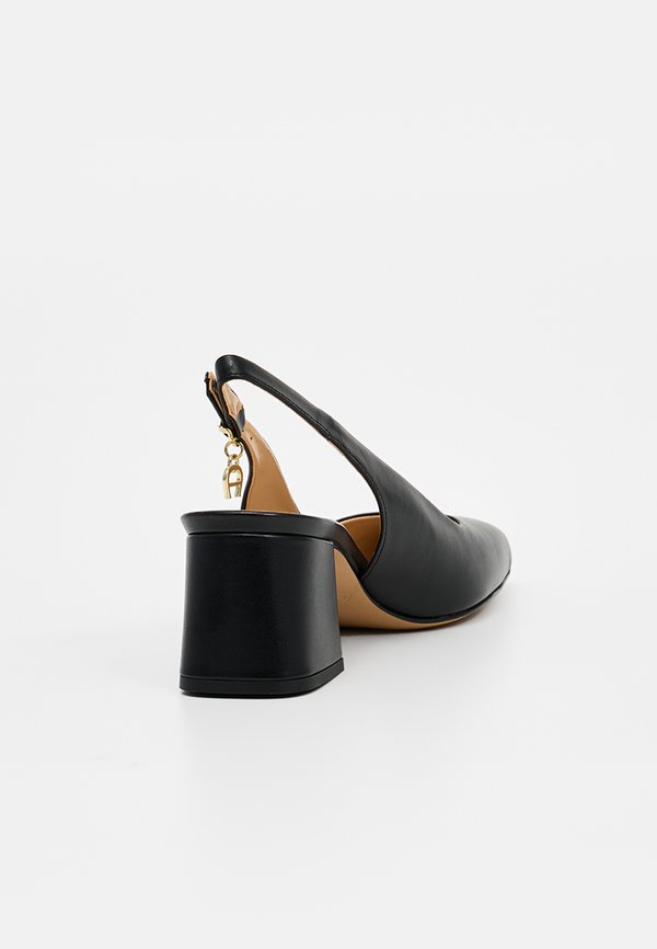 AIGNER COURTNEY