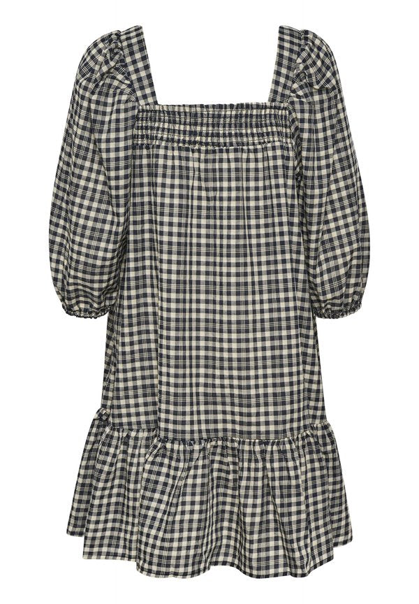 My Essential Wardrobe  MWSALLY