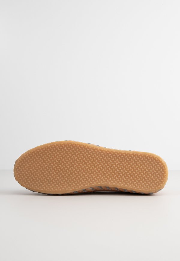 TOMS ALPARGATA