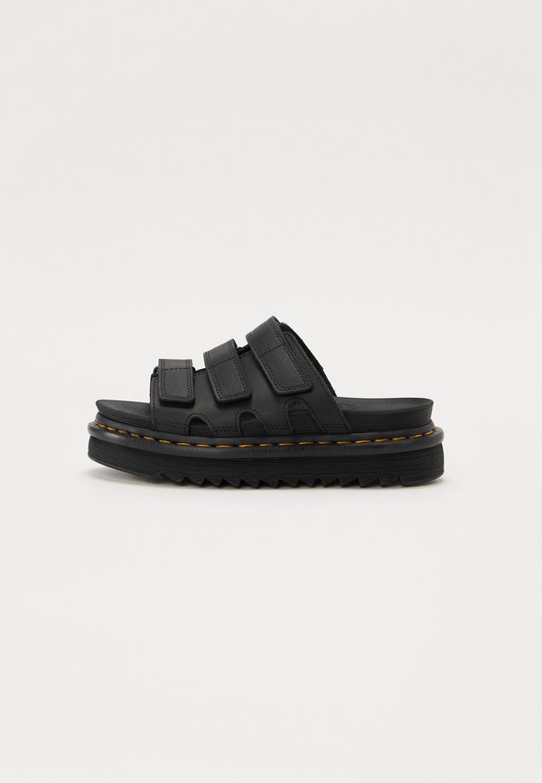 Dr. Martens RAINE