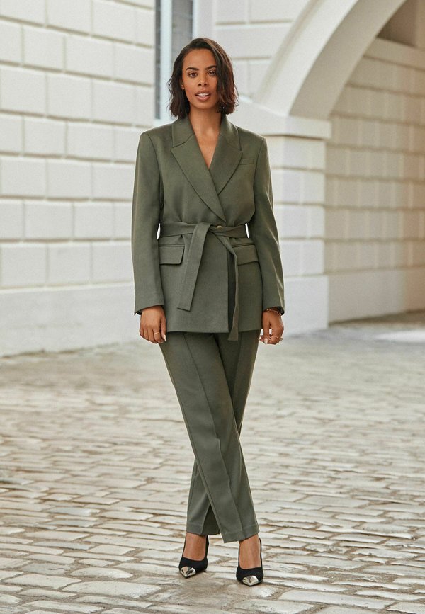 Next TAILORED TAPER