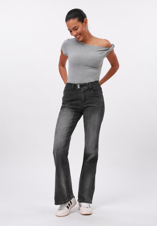 Even&Odd Tall by Zalando