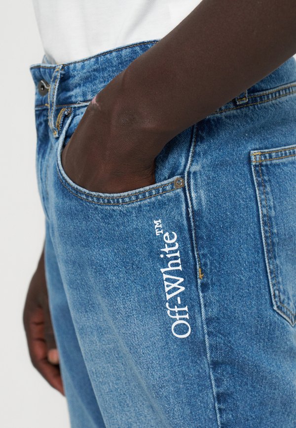 OFF-WHITE