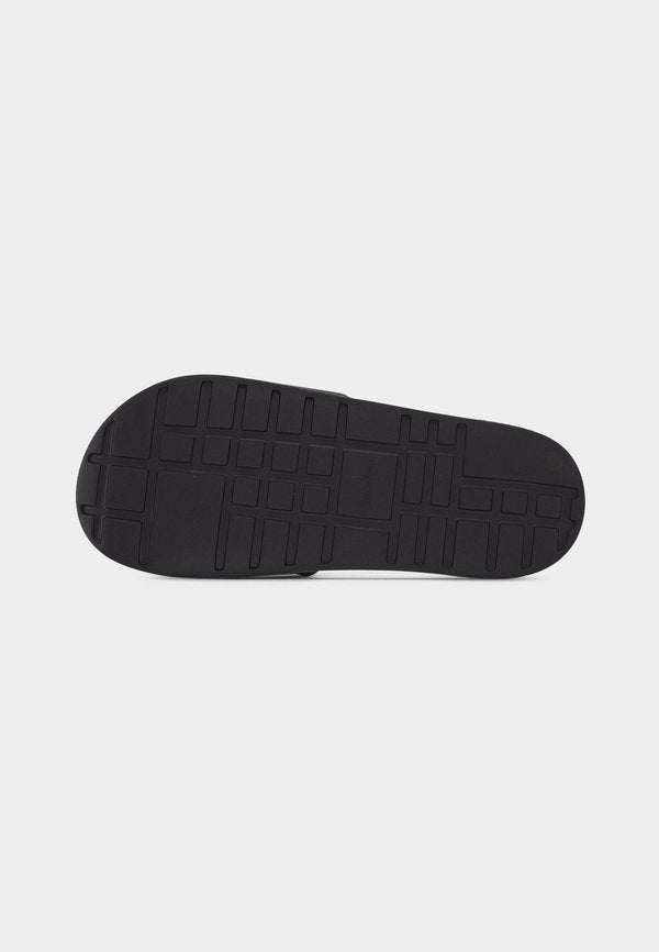 Calvin Klein ESS SLIDE