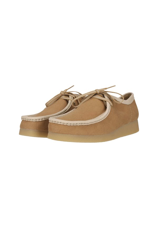 Clarks WALLABEE EVO