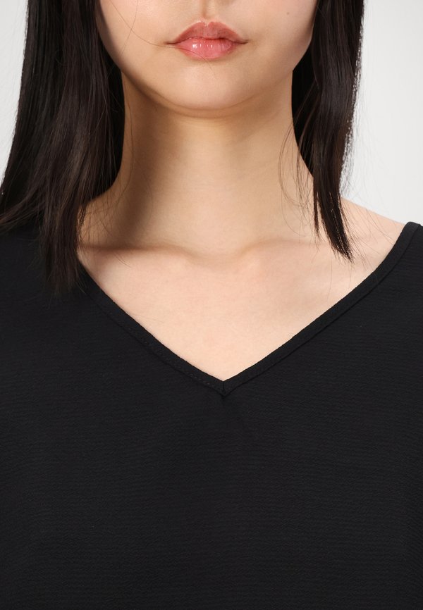Noisy May NMCLARA V NECK