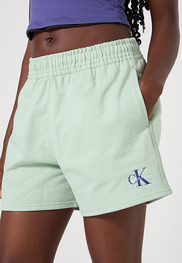 Calvin Klein Jeans