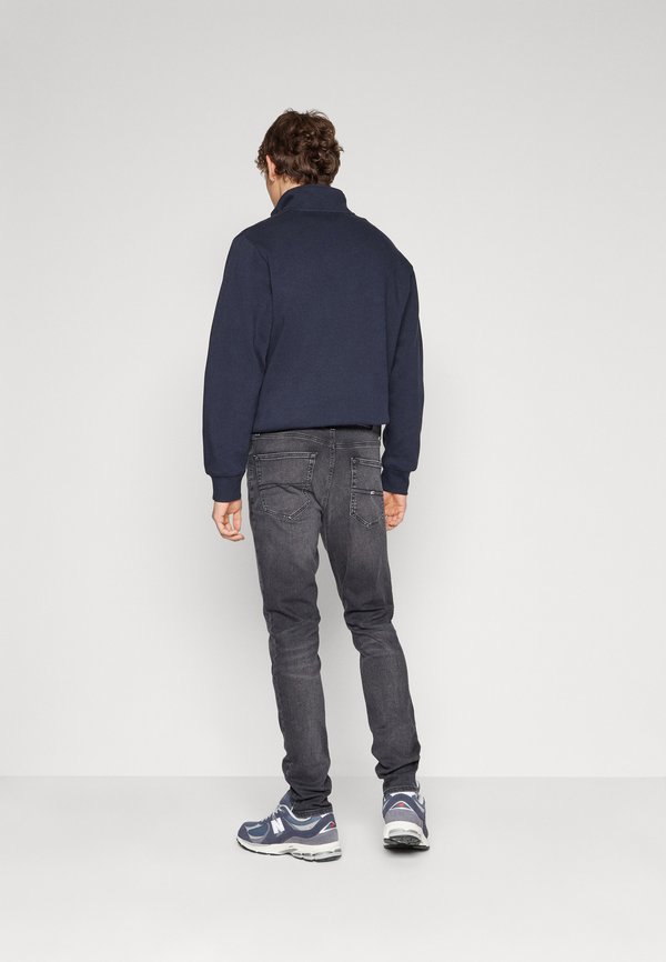 Tommy Jeans AUSTIN FADED SLIM TAPERED LEG BLACK JEANS