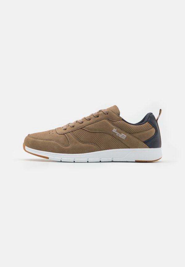 Pier One by Zalando