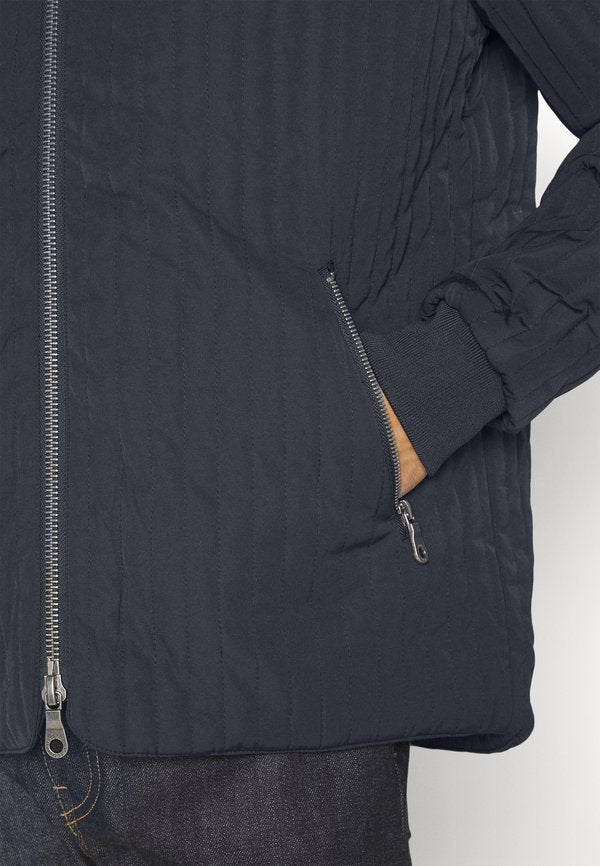 Lyle & Scott QUILTED LINER JACKET