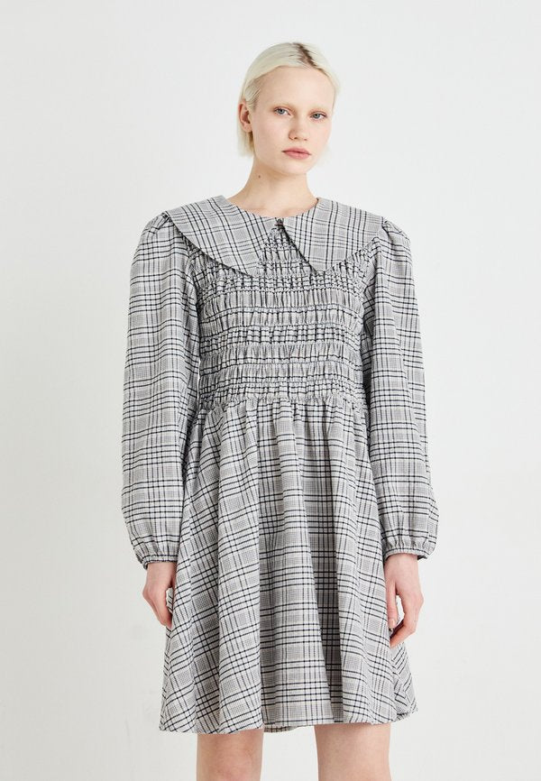 YAS ROMA DRESS