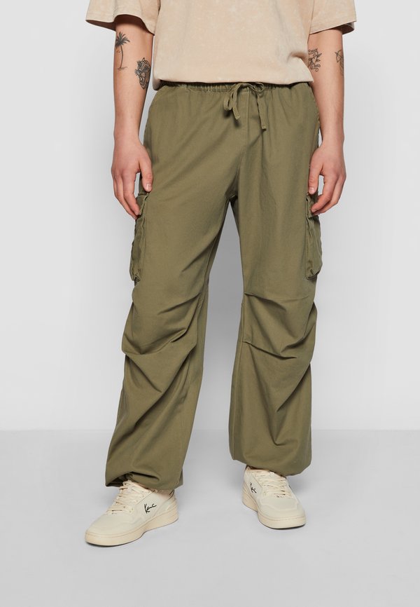 Karl Kani SMALL SIGNATURE WASHED PARACHUTE