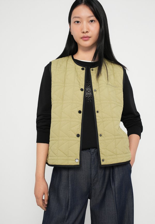 KARL LAGERFELD QUILT LIGHTWEIGHT
