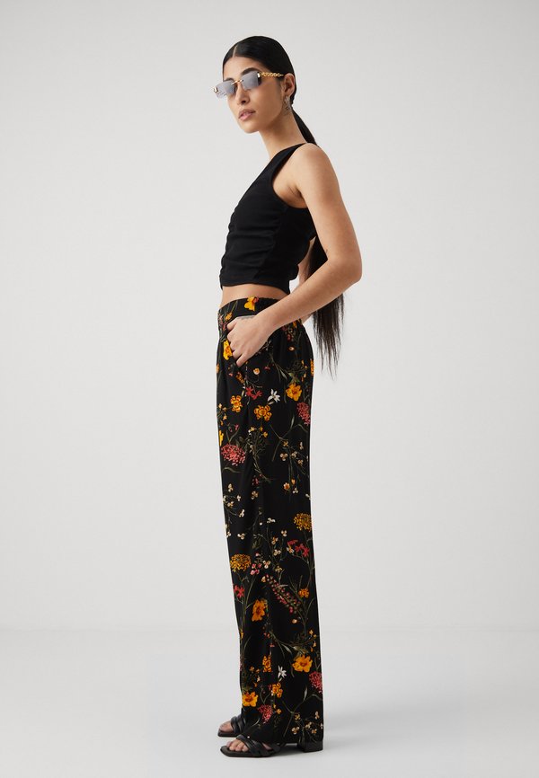 Vero Moda Petite VMEASY WIDE PANTS LEO PRINT