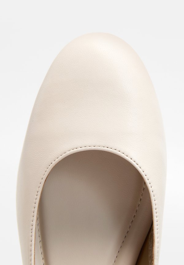 Michael Kors JUNE