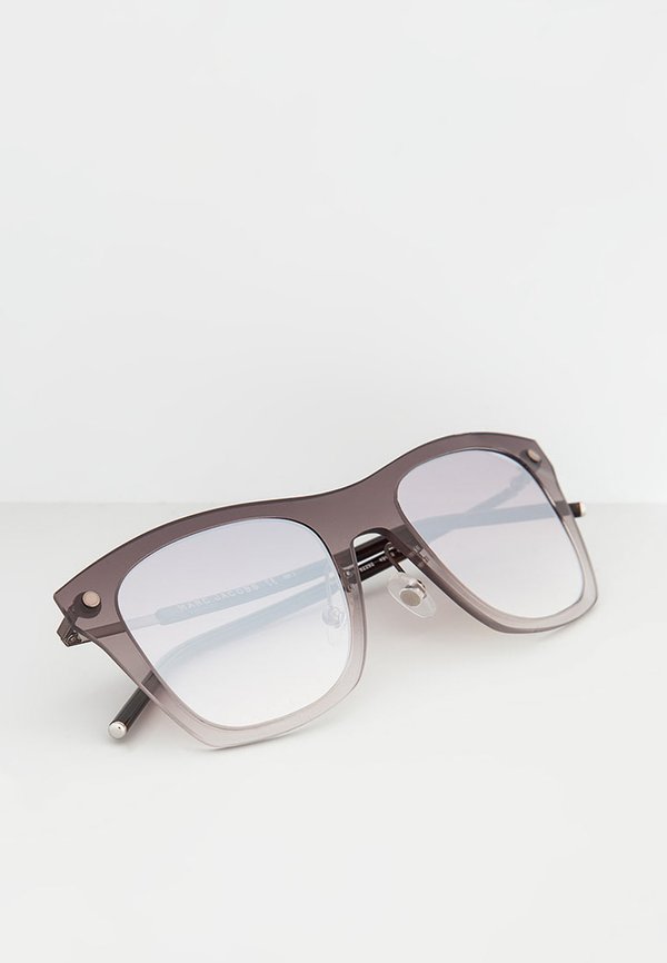 MARC JACOBS SUN