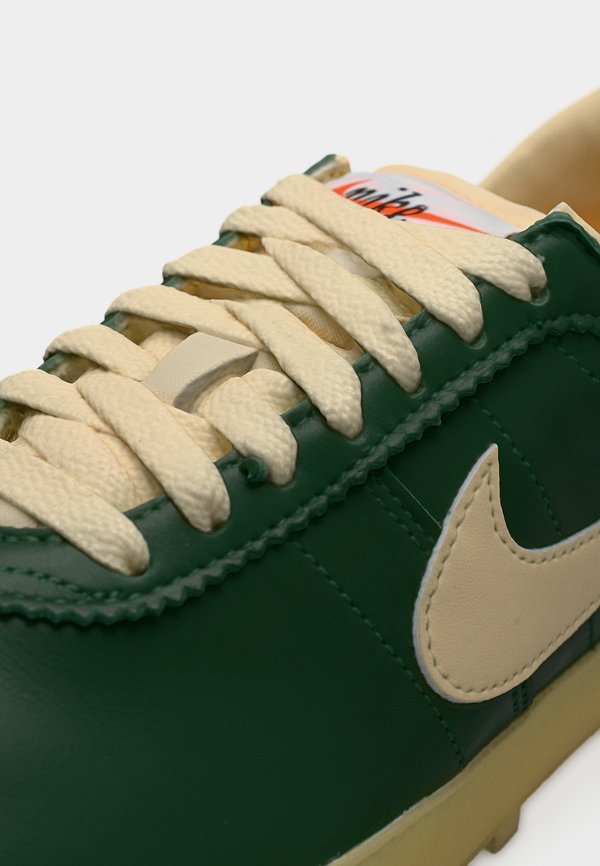 Nike Sportswear ASTROGRABBER