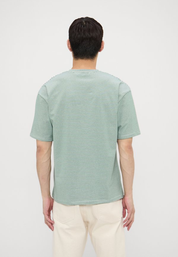 Essential Collective STRIPED