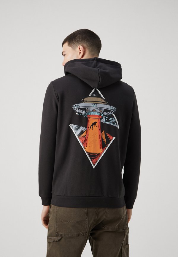 Pier One by Zalando
