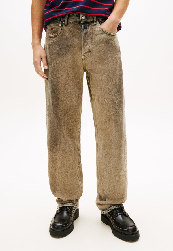 Tommy Jeans JAIMIE FADED RELAXED STRAIGHT LEG JEANS