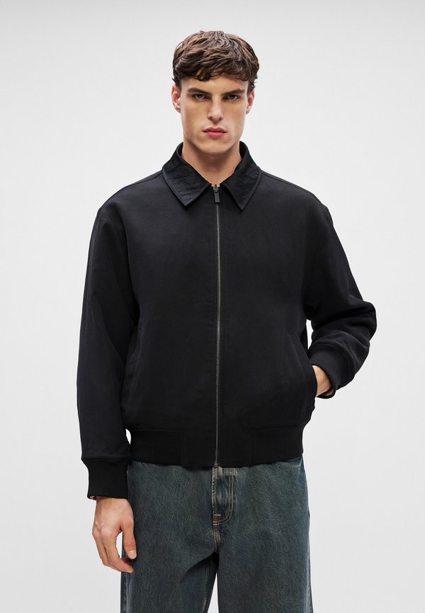 Calvin Klein COLLARED REVERSIBLE