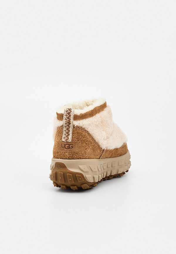 UGG VENTURE DAZE ULTRA MINI COZY