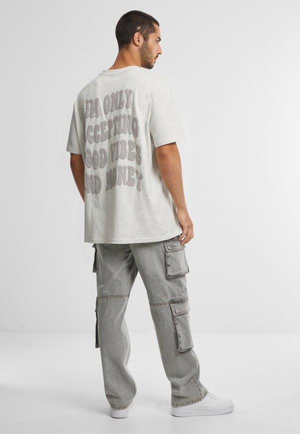 2Y Studios AIDAN BAGGY