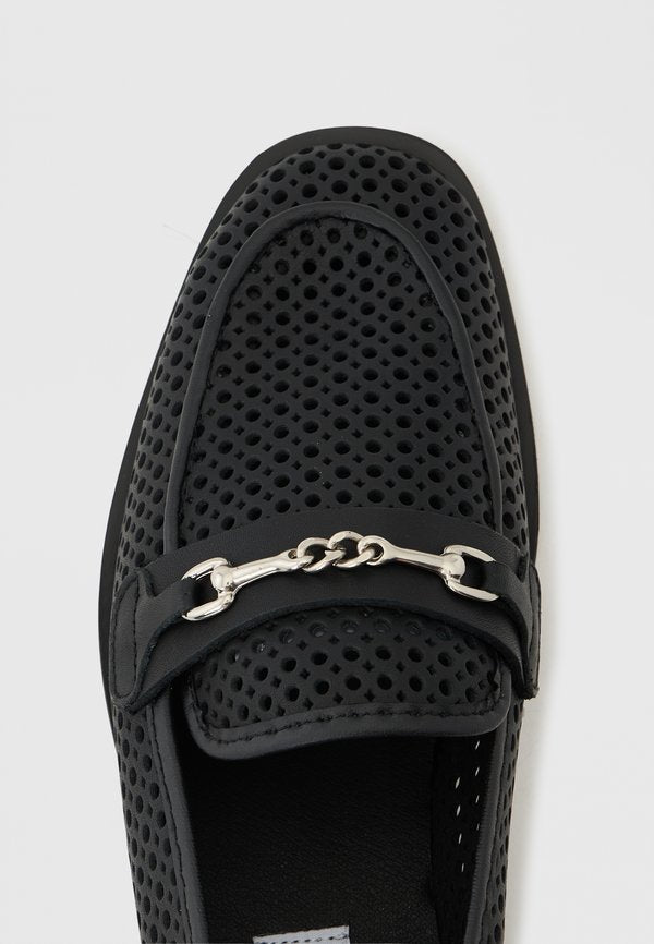 Steve Madden NAFISA