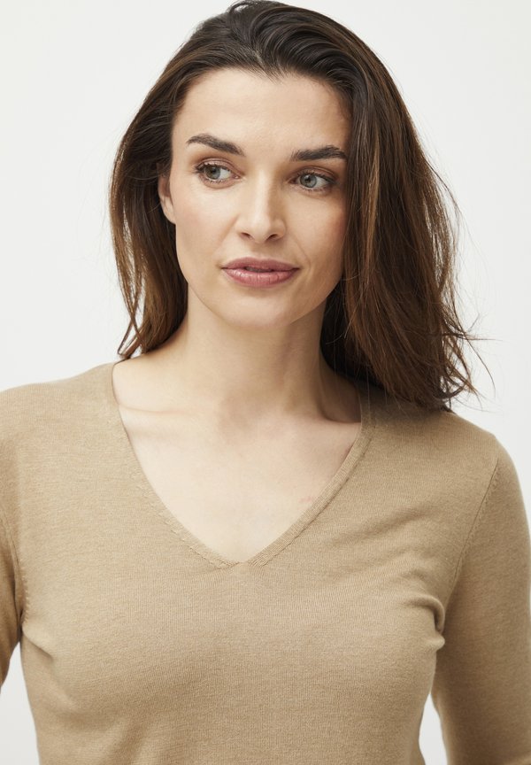 PULZ PZSARA LONG SLEEVE VNECK