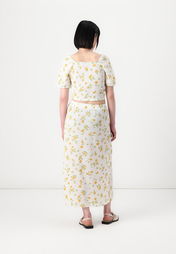 Pieces PCTEA MIDI SKIRT