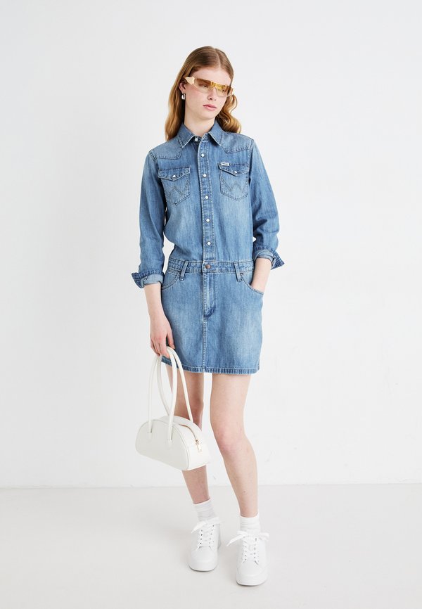 Wrangler DRESS